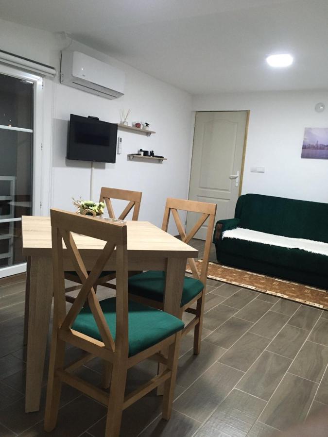 Mia Apartmani - Novoizgradjeni Objekat Gornji Milanovac Kültér fotó